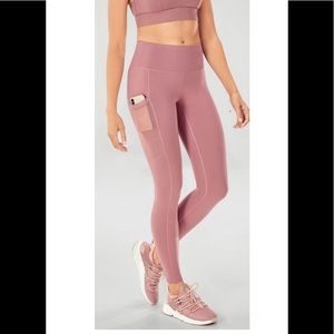 High waisted leggings